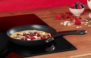 Tefal Expertise Frying Pan with Titanium Nonstick, Maximum Nonstick and Adequate Heat Diffusion, Suitable for All Types of Hobs Even Induction